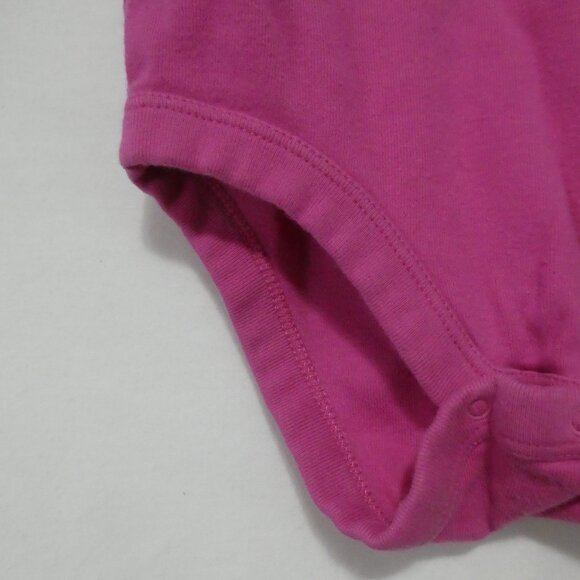 Y2K | BABY GAP - Infant | 12-18 months | Vibrant Pink Baby Bodysuit - Picture 7 of 16